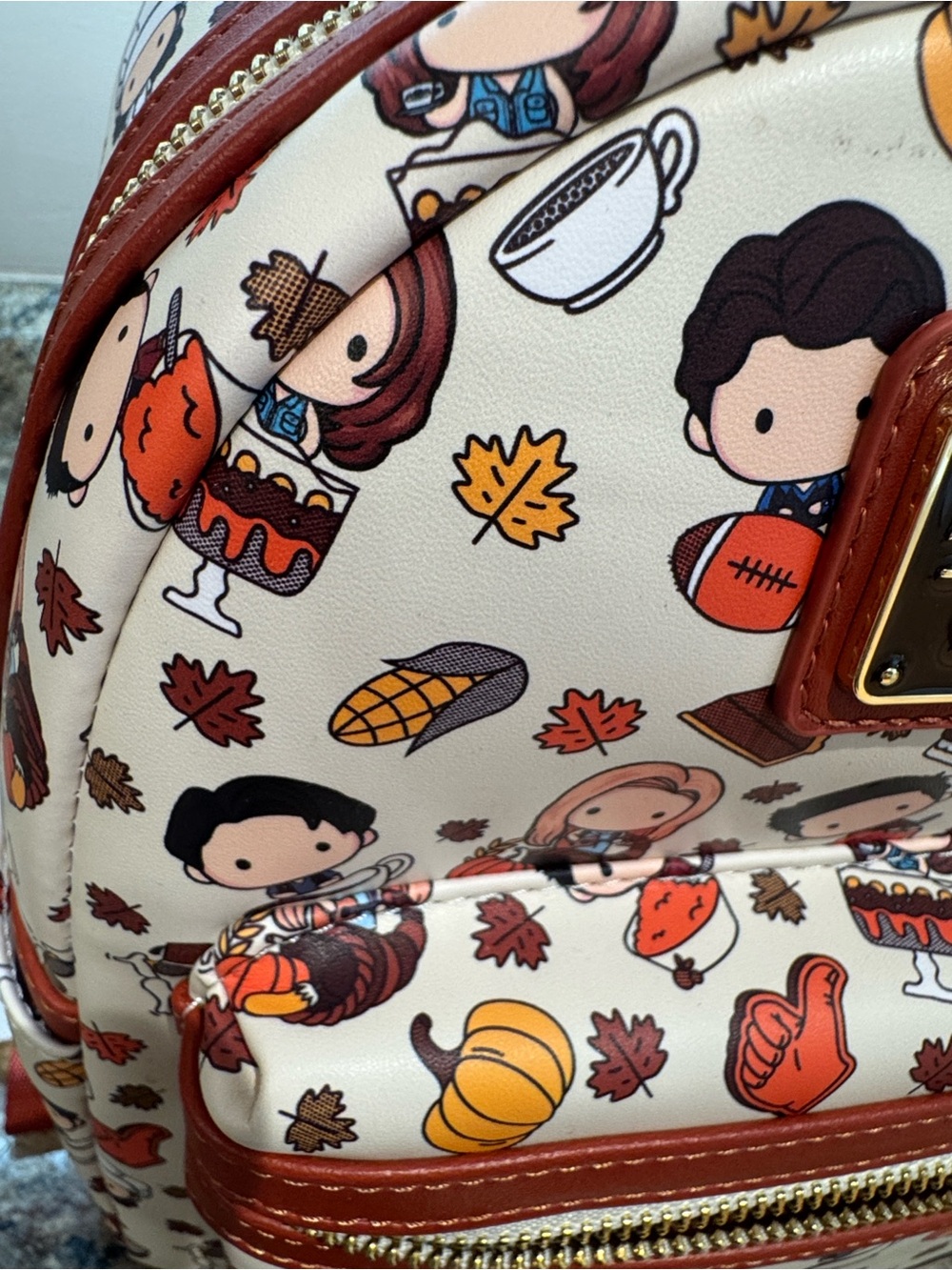 FRIENDS Loungefly BNWT Mini Backpack - Picture 8 of 8